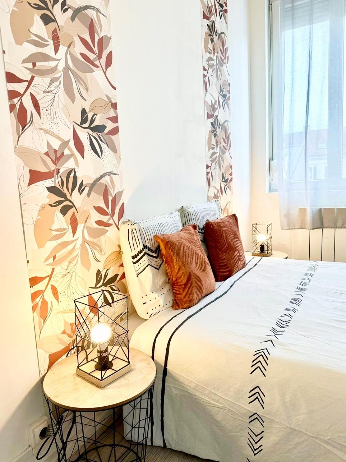 * The Gold Time * Appartement Confort * Centre-Ville กาเลส์ ภายนอก รูปภาพ